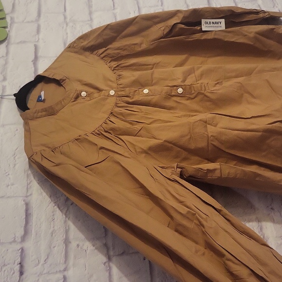 Button down - Picture 4 of 4